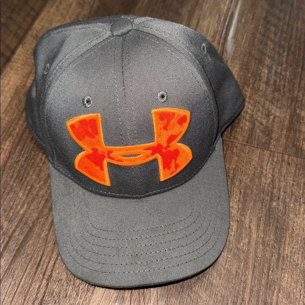 Boy’s Under Armour Flexfit Hat size S/M